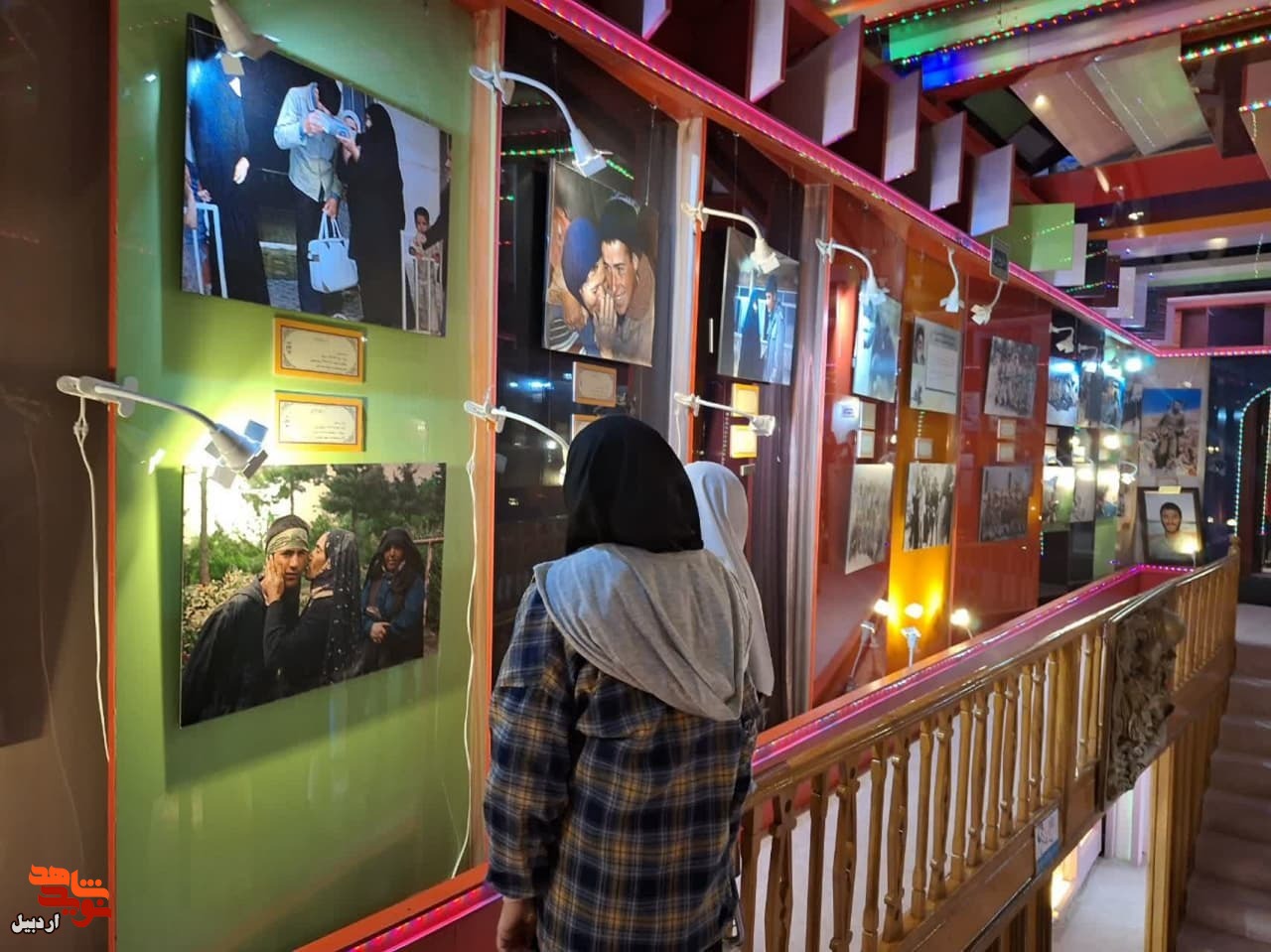 بازدید دانش‌آموزان پایه ششم دخترانه شهید فاتحی از موزه شهدای اردبیل