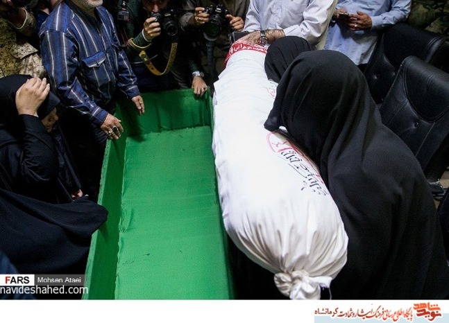 مراسیم الوداع مع الشهید الفیلق حسین ادیبان ؛ بالصور