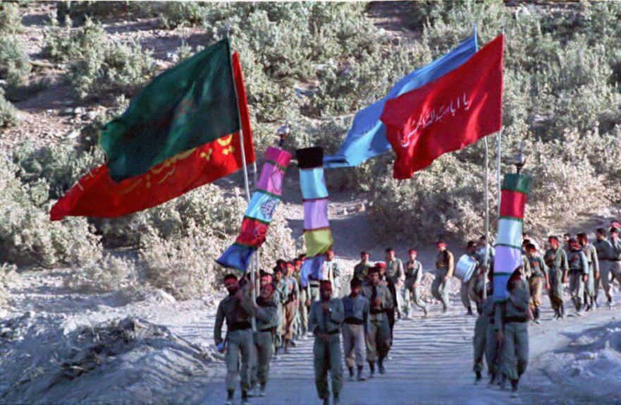 تصاویر خاطره‌انگیز عزاداری سالار شهیدان حضرت اباعبدالله‌الحسین (ع) در جبهه