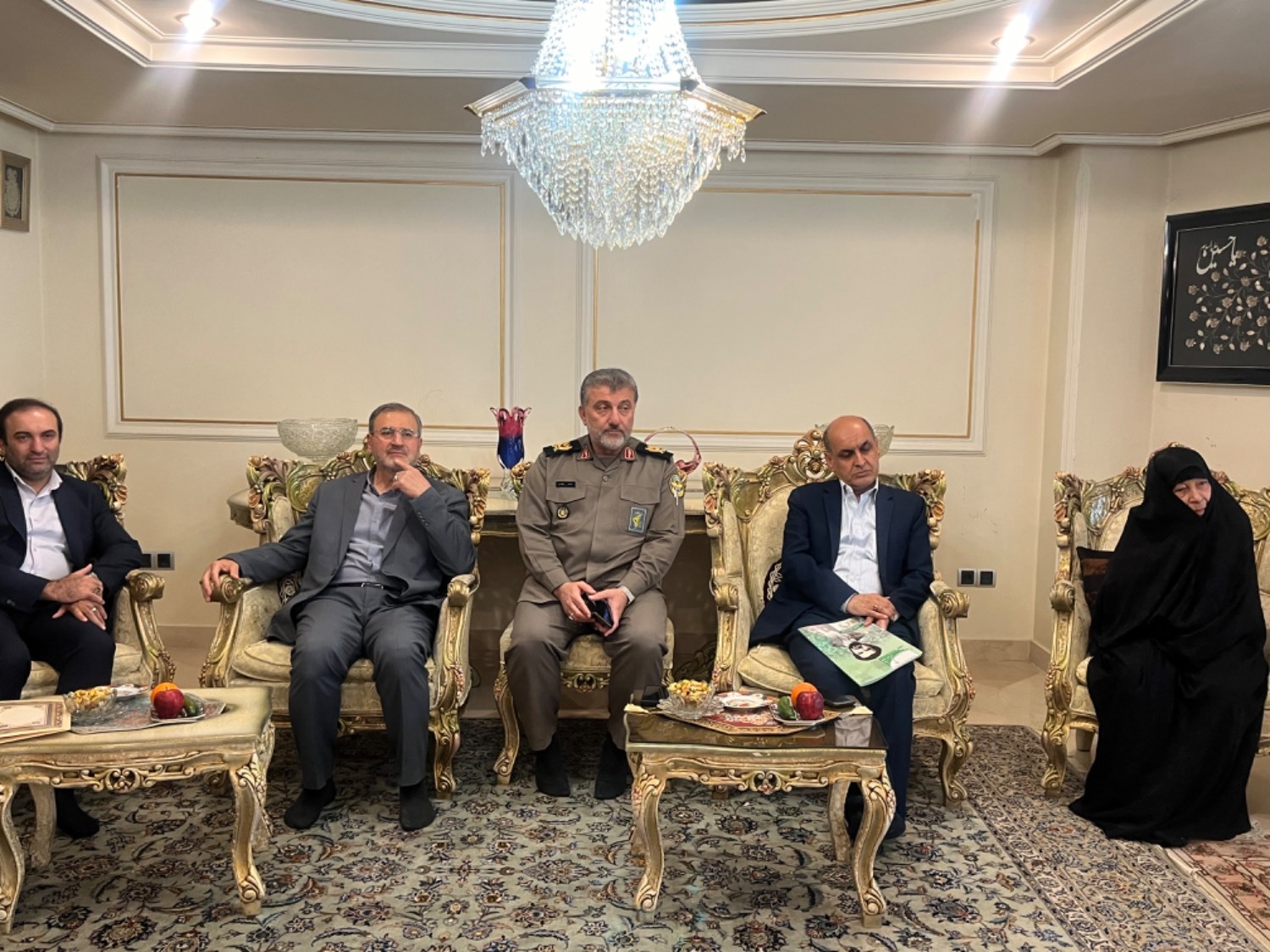 گزارش تصویری| دیدار مسئولان بنیاد شهید و امور ایثارگران با خانواده شهید اخوین انصاری