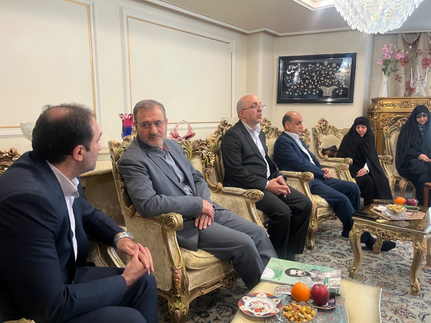 گزارش تصویری| دیدار مسئولان بنیاد شهید و امور ایثارگران با خانواده شهید اخوین انصاری