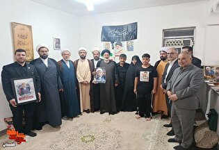 دیدار مشاور رئیس‌جمهور در امور روحانیت با خانواده...