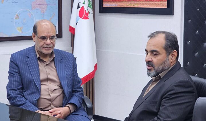 مدیرکل امور ورزشی و اردویی بنیاد شهید با مدیرکل بنیاد شهید فارس دیدار کرد